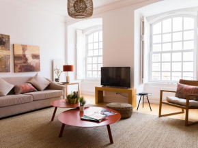 Chiado Spacious and Luxurious by Courtesy Morning